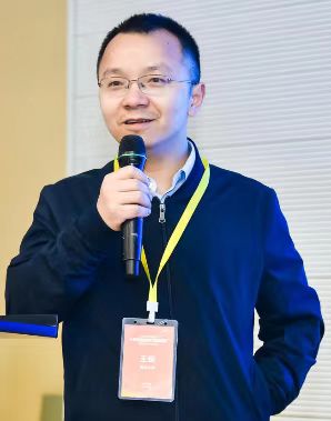 必赢3003no1线路检测中心创新论坛第一千三百九十讲：Floquet engineering symmetry-breaking and topological states under light irradiation