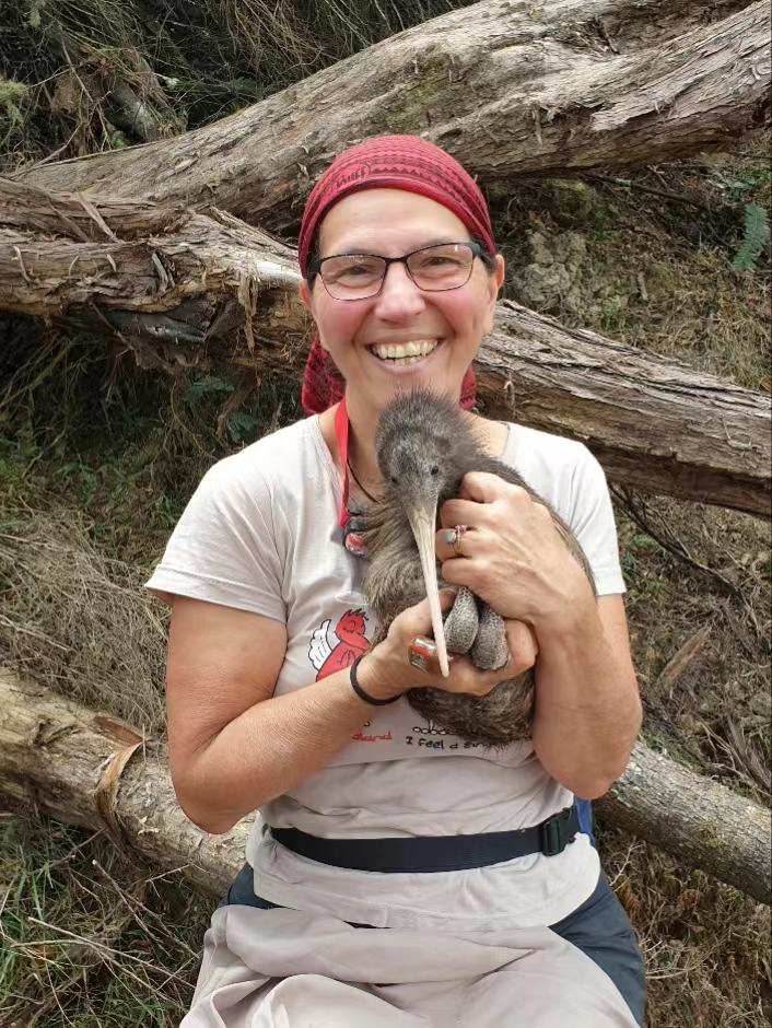 必赢3003no1线路检测中心创新论坛第一千五百七十八讲：The most un-bird bird in the world: Discovering North Island Brown Kiwi