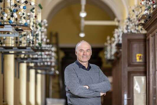 必赢3003no1线路检测中心创新论坛第一千九百五十七讲：Pre-Alpine Metamorphic Events in the Eastern Alps, Austria