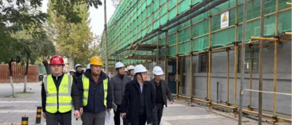 学校检查新村老旧小区改造项目