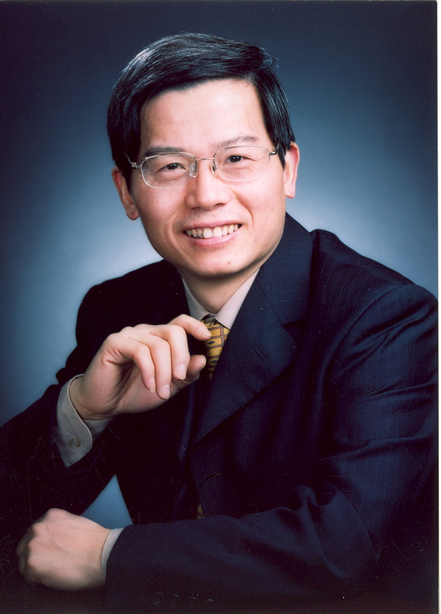 必赢3003no1线路检测中心创新论坛第一千零七十讲：碳纳米笼——能源存储和转换的新平台