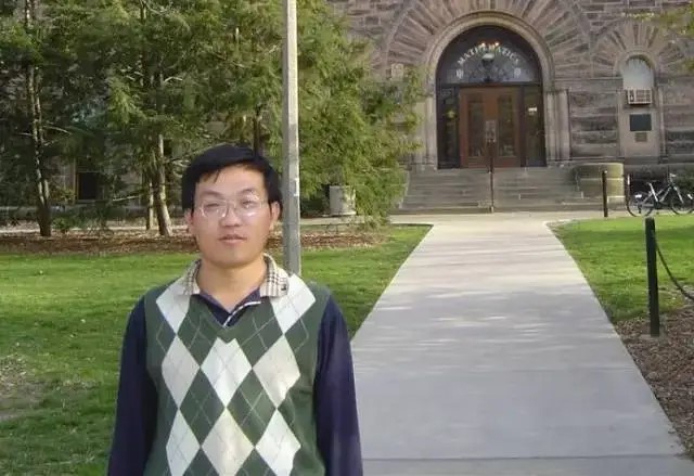 必赢3003no1线路检测中心创新论坛第一千六百八十一讲：Problems and results on determinants involving Legendre symbols