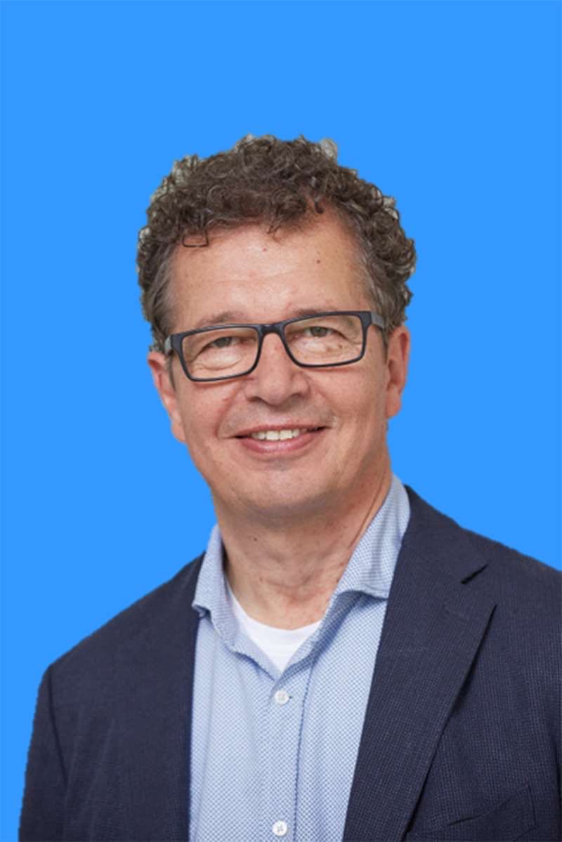 必赢3003no1线路检测中心创新论坛第一千五百讲:Mechanism(s) of Photocatalytic Processes: Revisited!