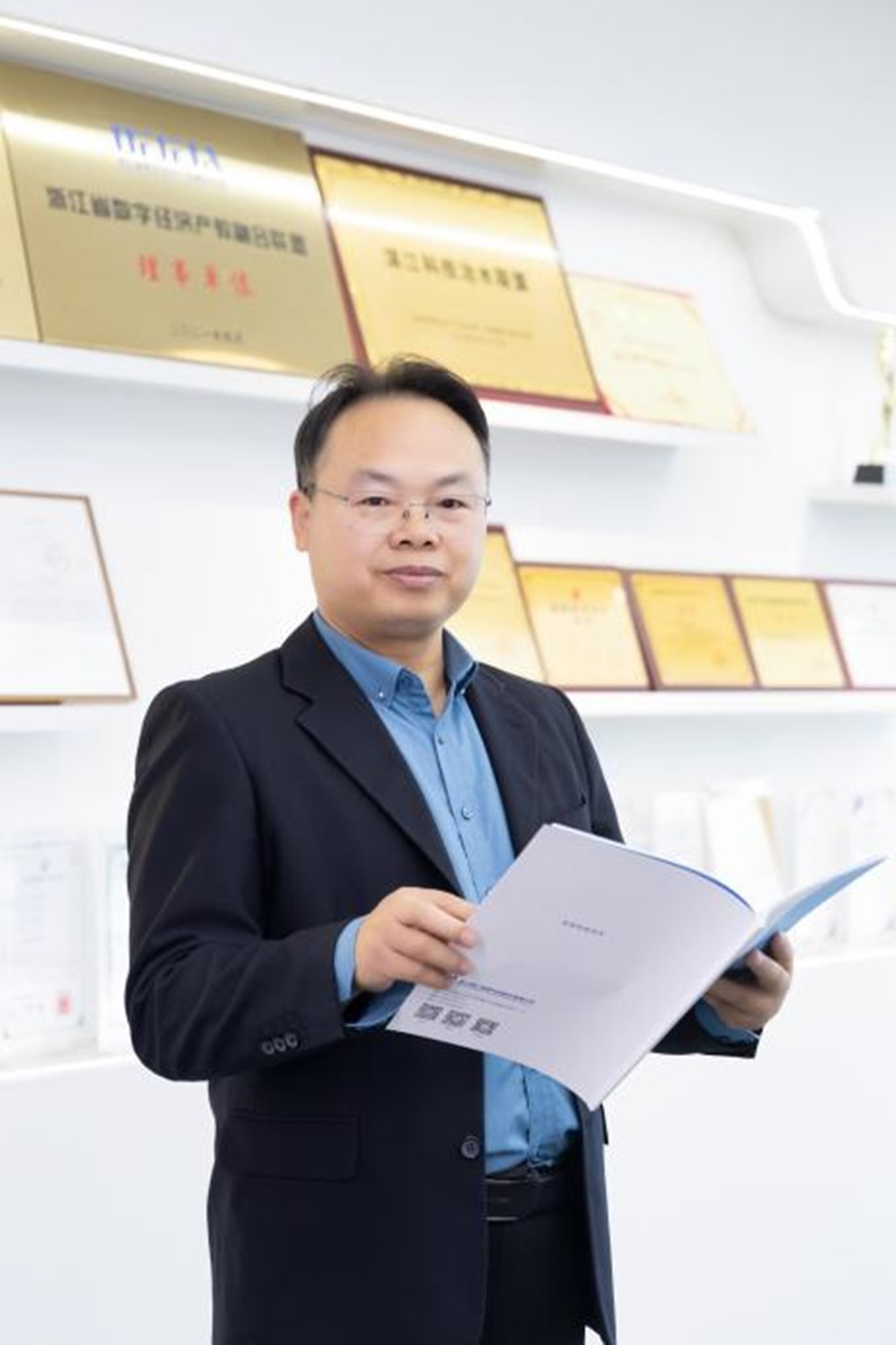 必赢3003no1线路检测中心创新论坛第一千七百四十六讲：基于国产大模型的科技治水实践